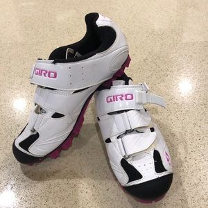 Giro Spinning/Cycling Shoes w Clips